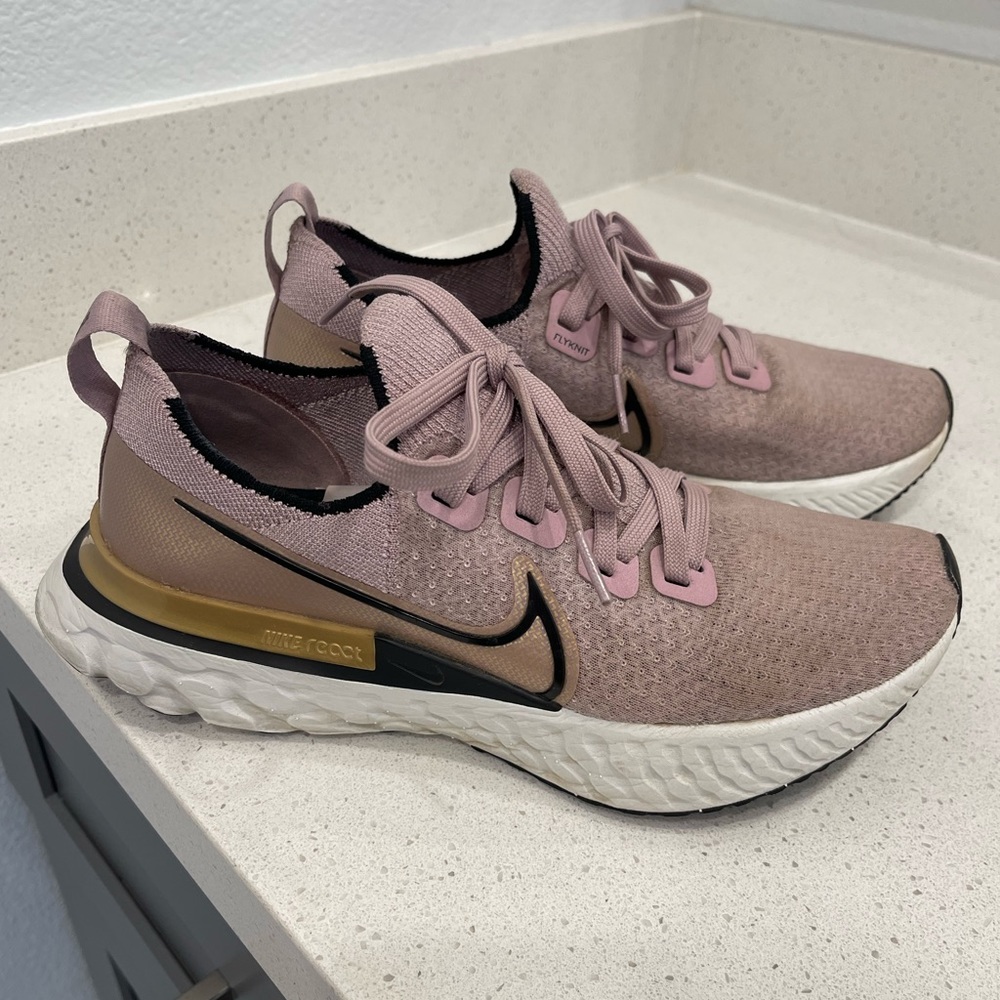 Nike Infinity React Run Size 7.5